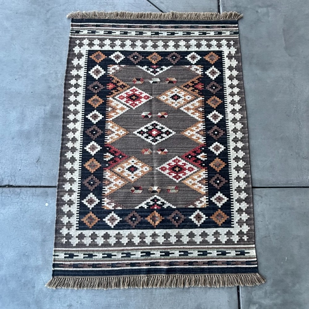 Rug