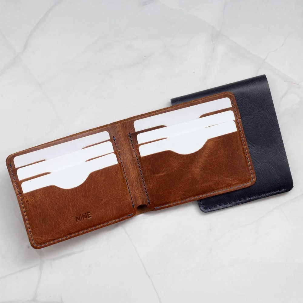 NINE | Classic Bifold Leather Wallet