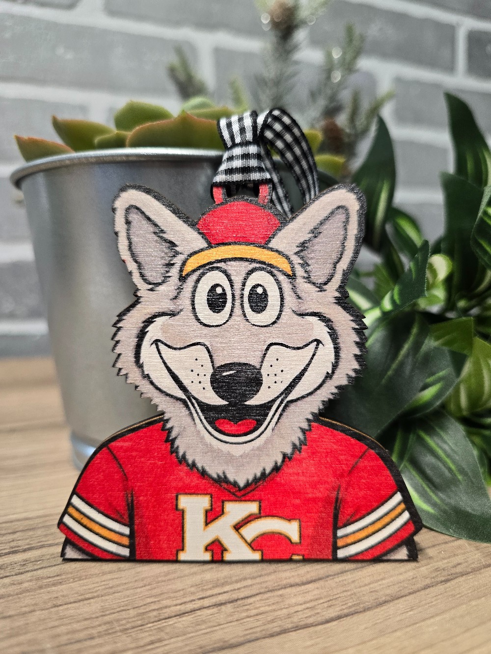 Jerset Wolf Head Mascot Ornament