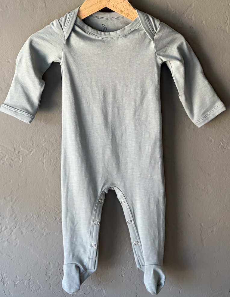 Kate Quinn Cotton Gray Footie
