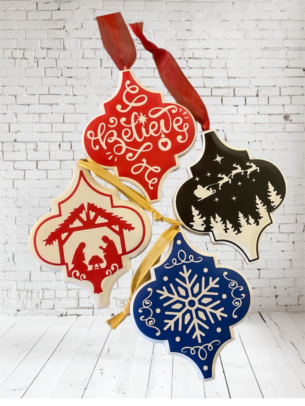 Various Design Ceramic Tile Christmas Ornaments