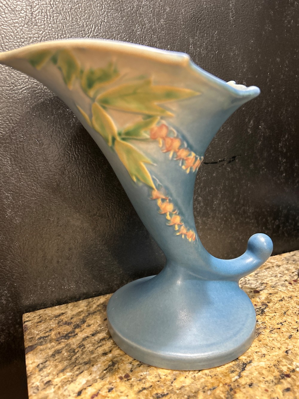 Roseville Bleeding Heart Blue Cornucopia Vase 142-8”