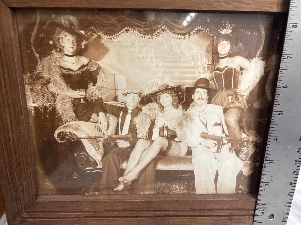 Two Gangsters-Three Showgirls PHOTO