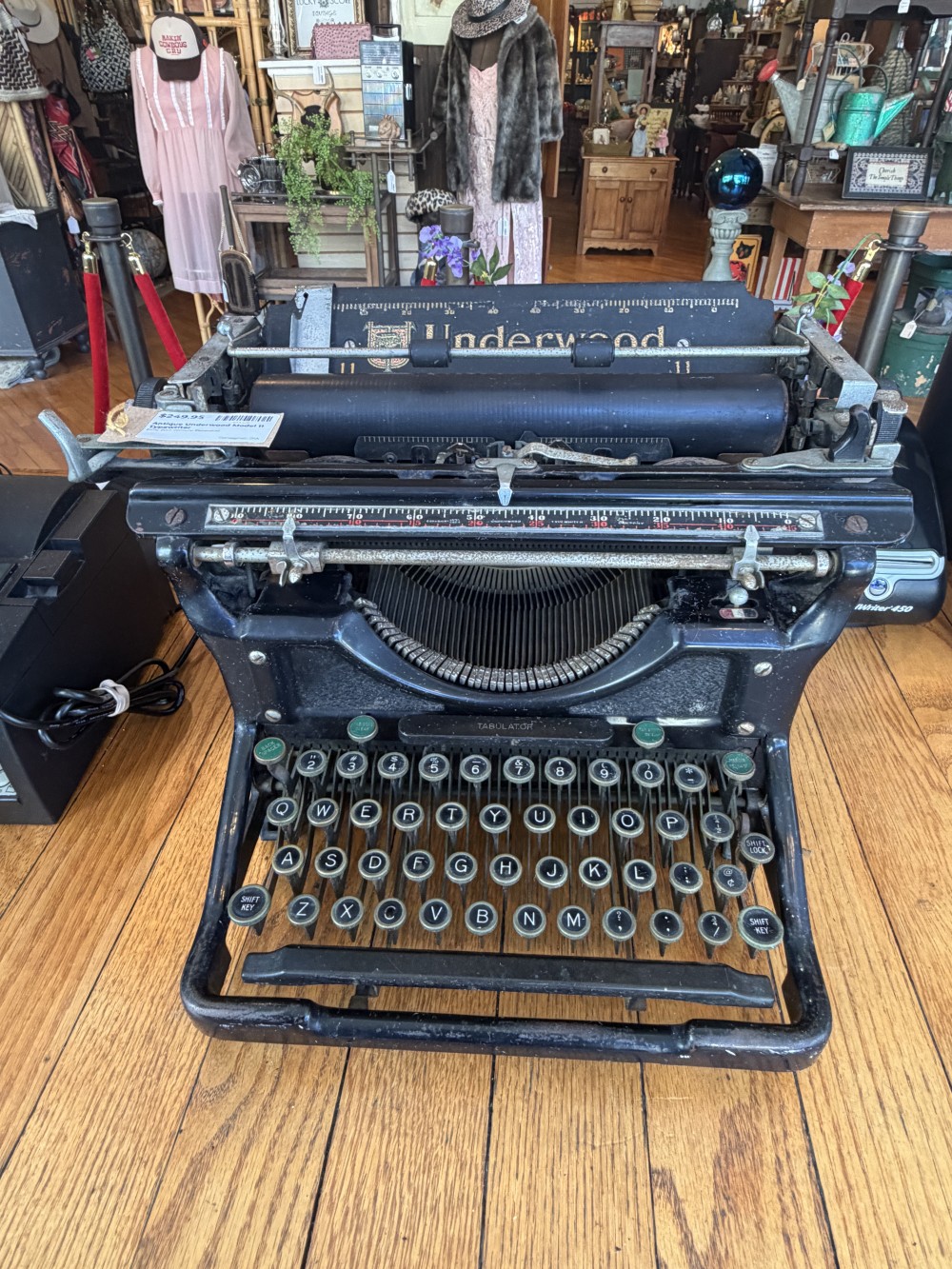 Antique Underwood Model 11 Typewriter