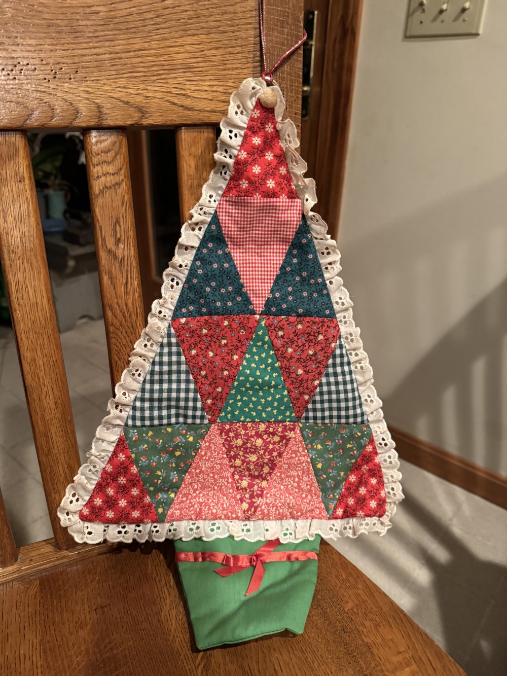 Hand Made Quilted Christmas Tree. Vintage 1970's