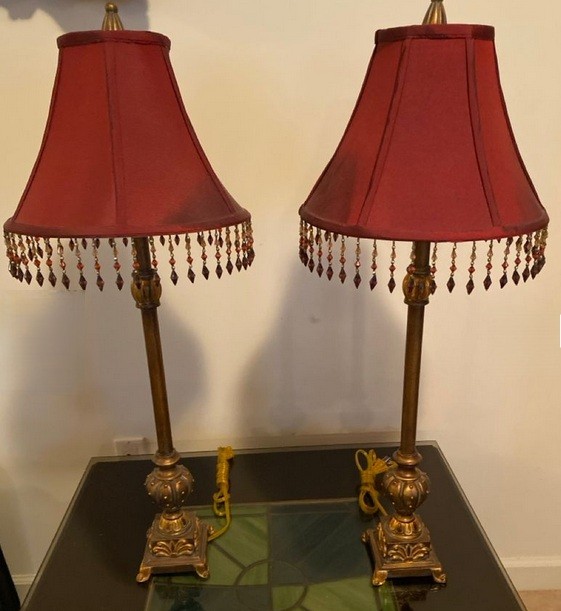 Boho style lamp w/burgundy beaded shade 33
