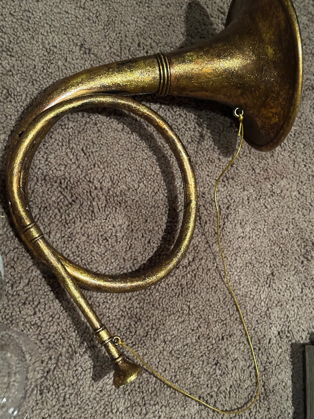 Decorative horn