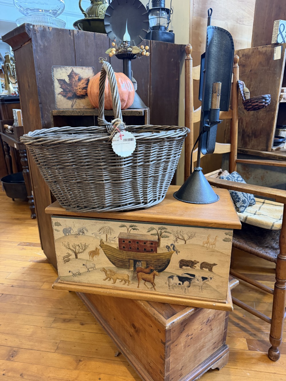 Noah's Ark Child's Chest, Dovetailed, FIRM