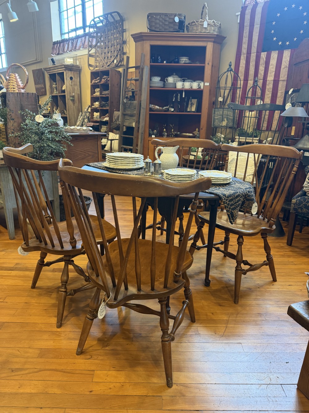 Maple Windsor Chairs, set of 4, FIRM