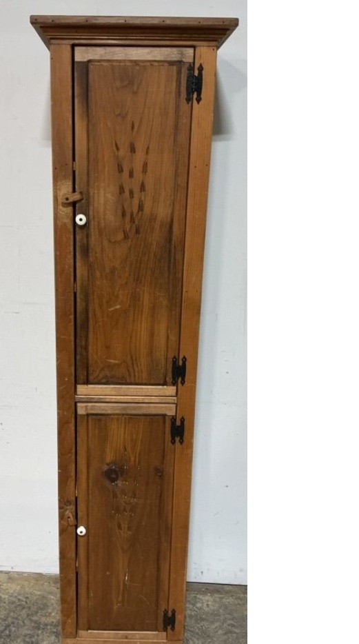Primitive pine jelly cupboard/pantry cabinet w/2 doors