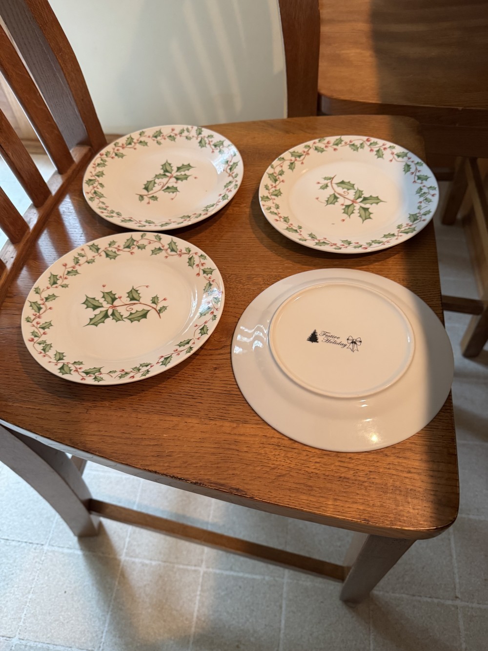 Set of 4 Holly design China Plates. 7.5 inches