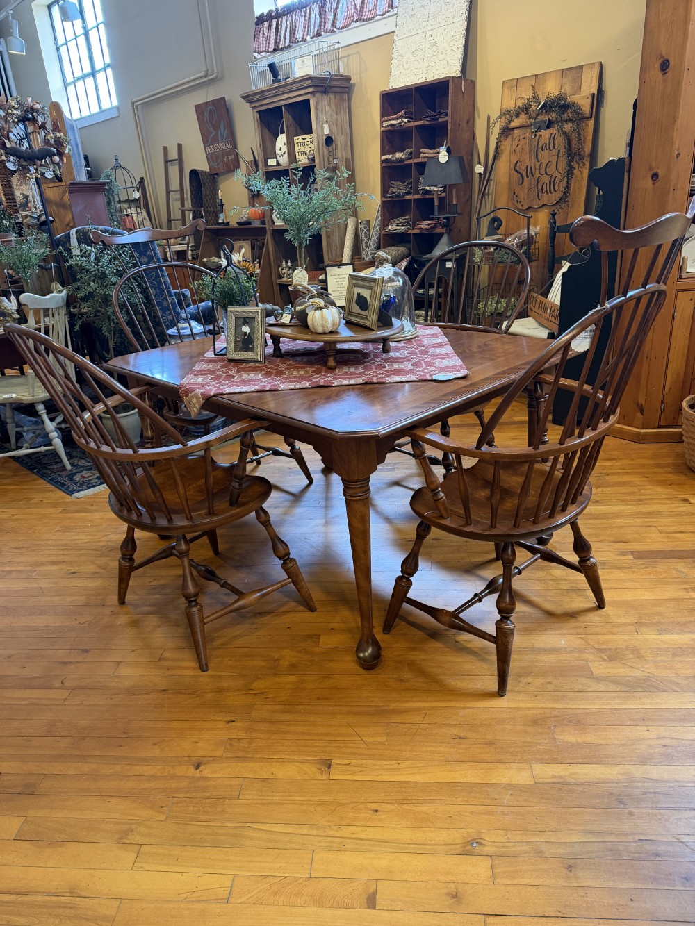 Nichols & Stone Maple Dining Table & Windsor Style Chairs,