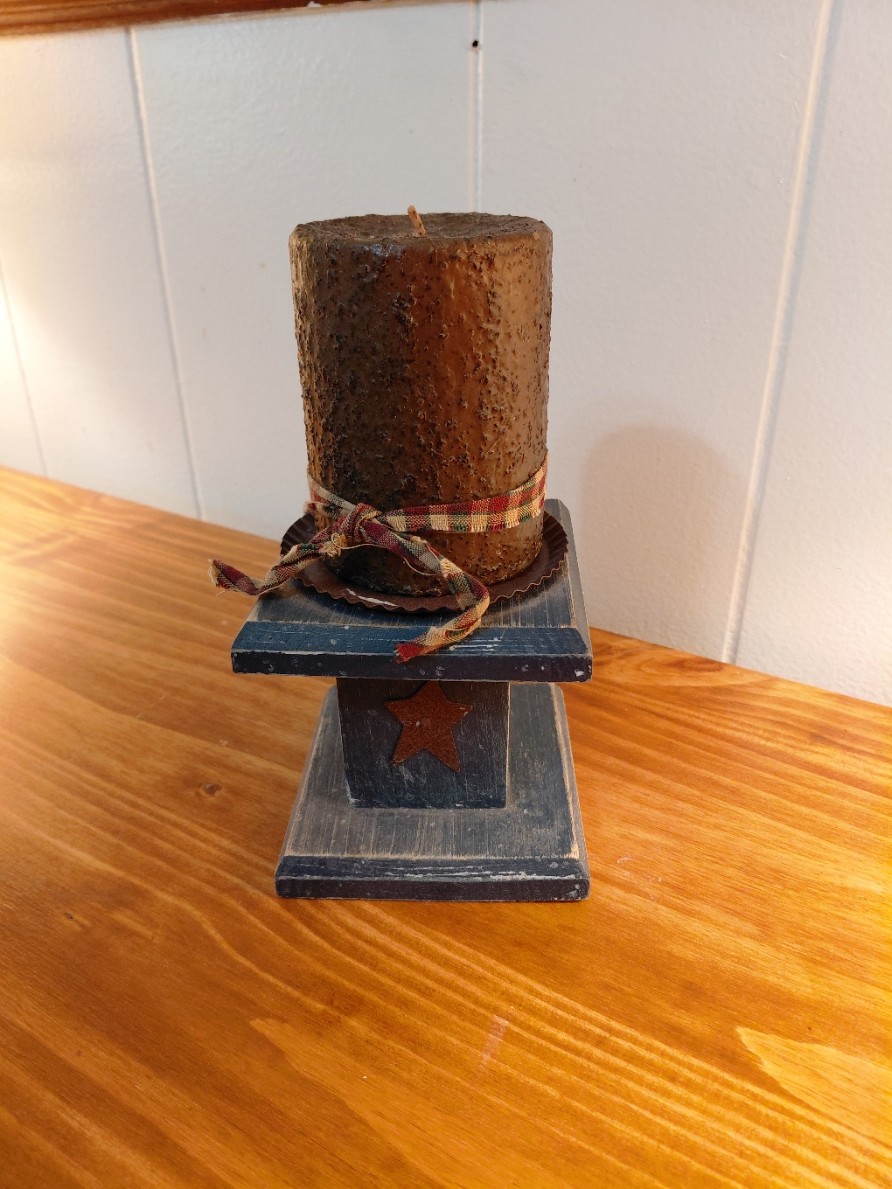 Primitive Candle Holder w/Grubby Candle