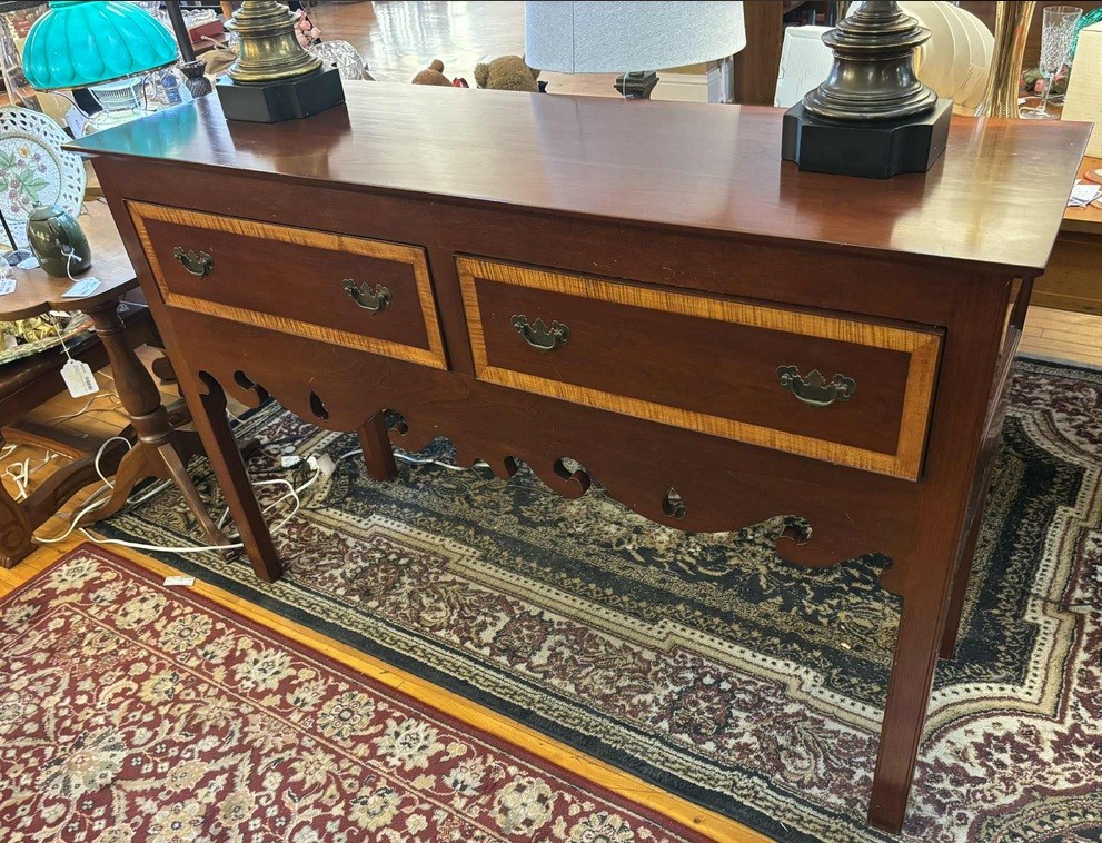 Queen Anne Style Server/Sideboard  #601Q6936 LEE  G3