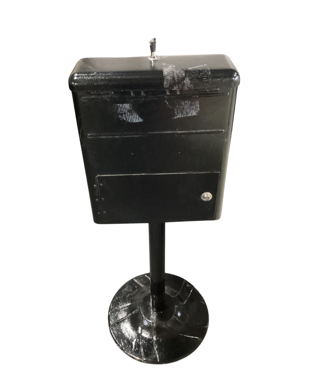 Commercial triple-head bulk vending machine with stand