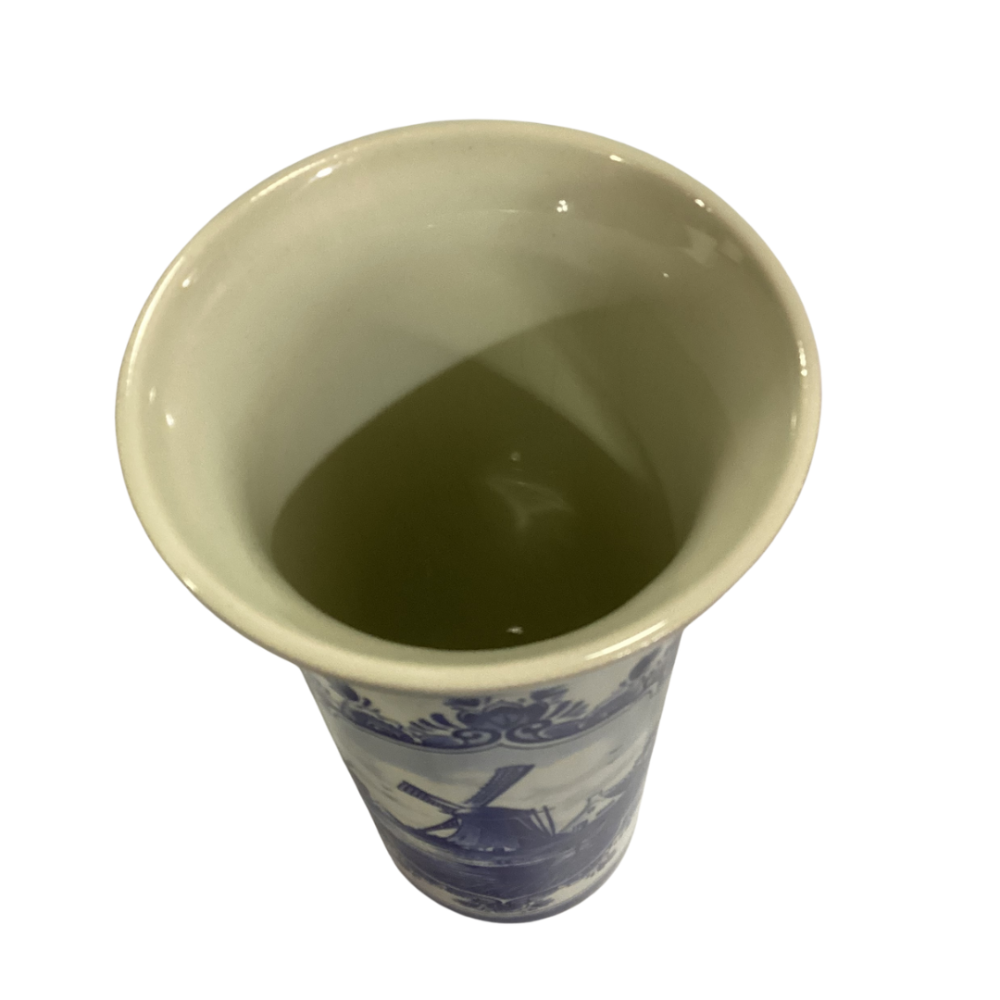 Delft blue porcelain vase