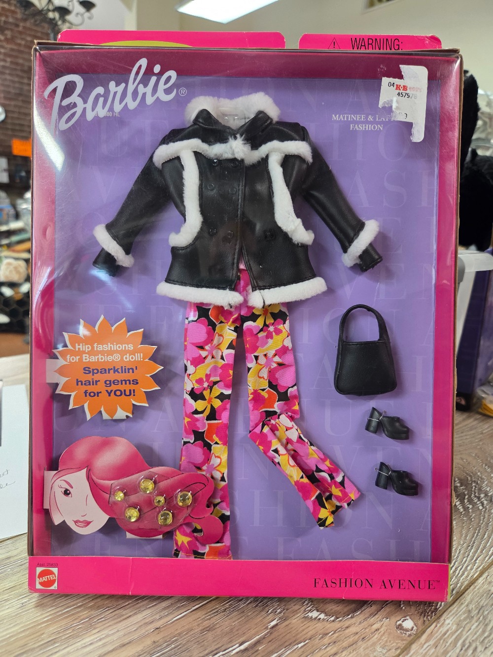 Barbie Fashion Avenue Trend City 2000
