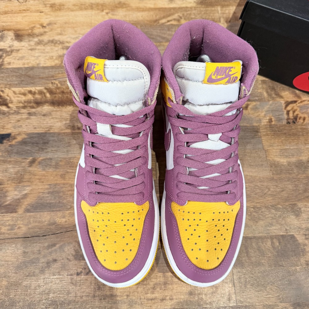 Jordan 1 Retro High Brotherhood - Size 7