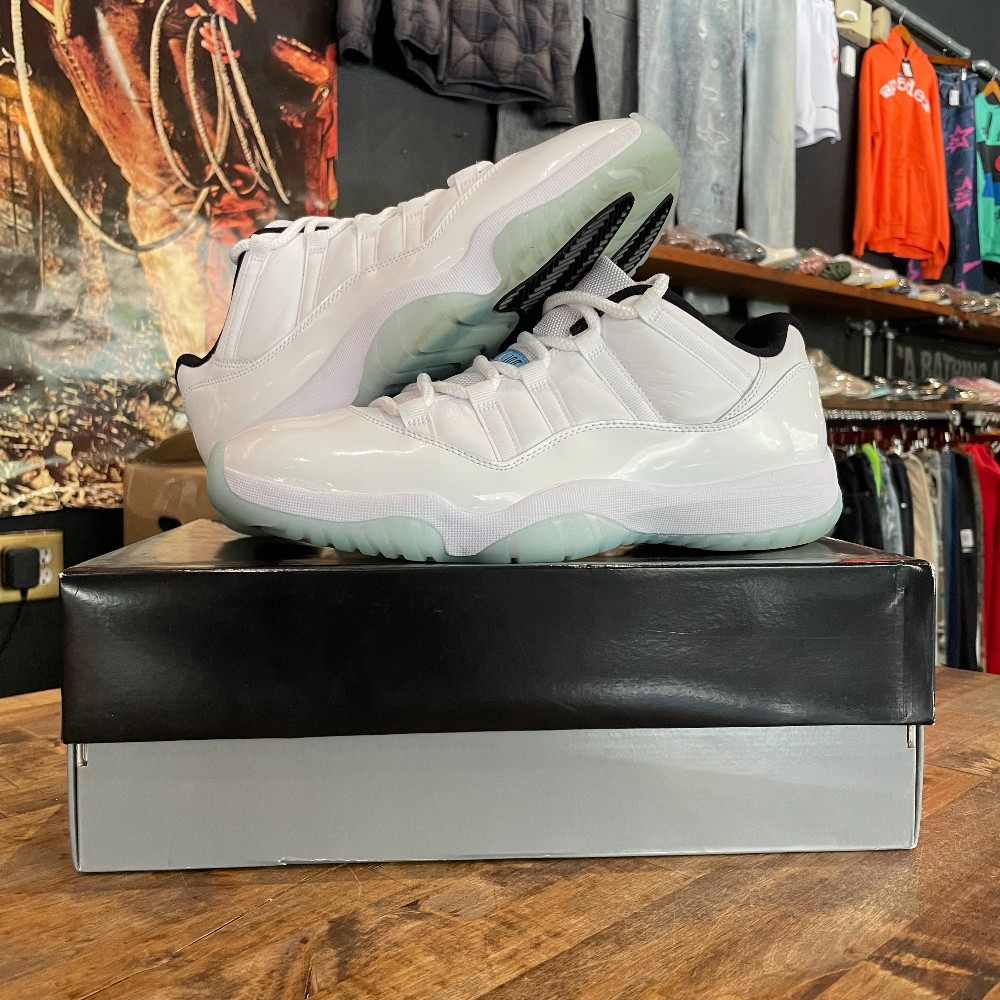 Jordan 11 Low Legend Blue - Size 10.5