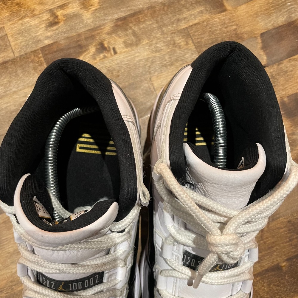 Jordan 11 Retro Gratitude - Size 9.5