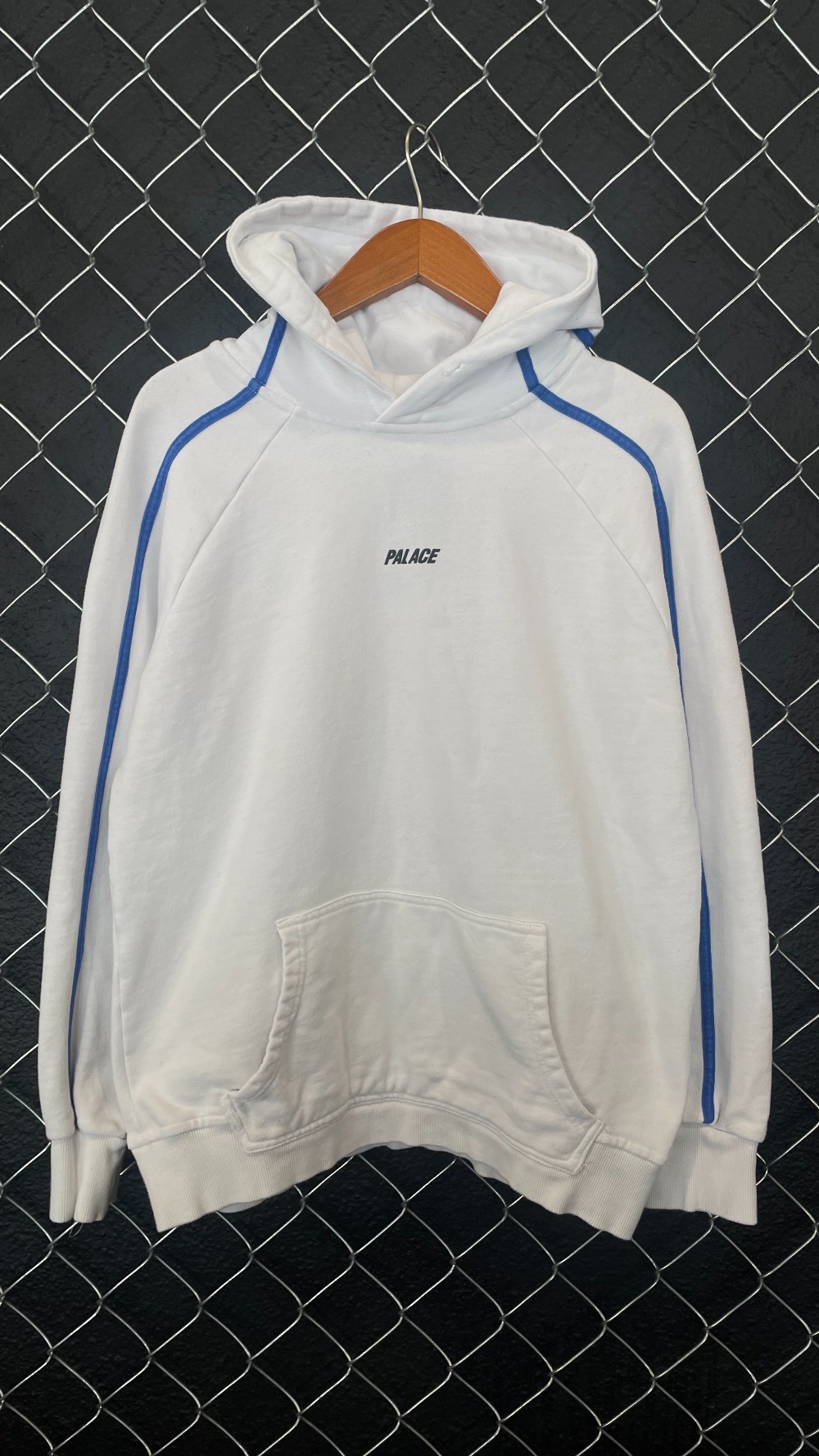Palace Micro Spellout Hoodie - L