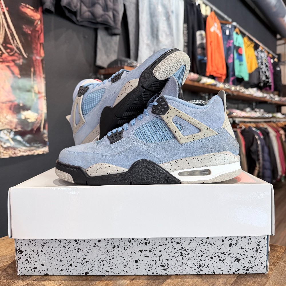 Jordan 4 Retro University Blue - Size 10