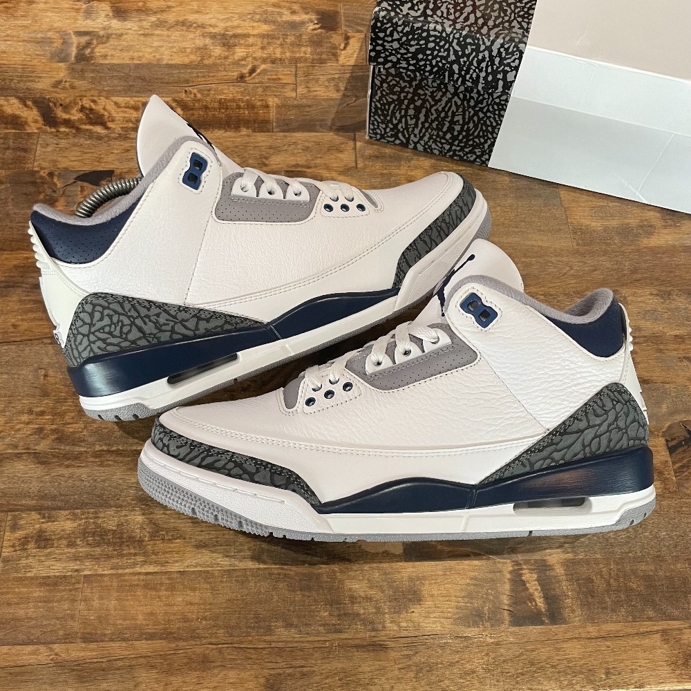 Jordan 3 Retro Midnight Navy - Size 8.5