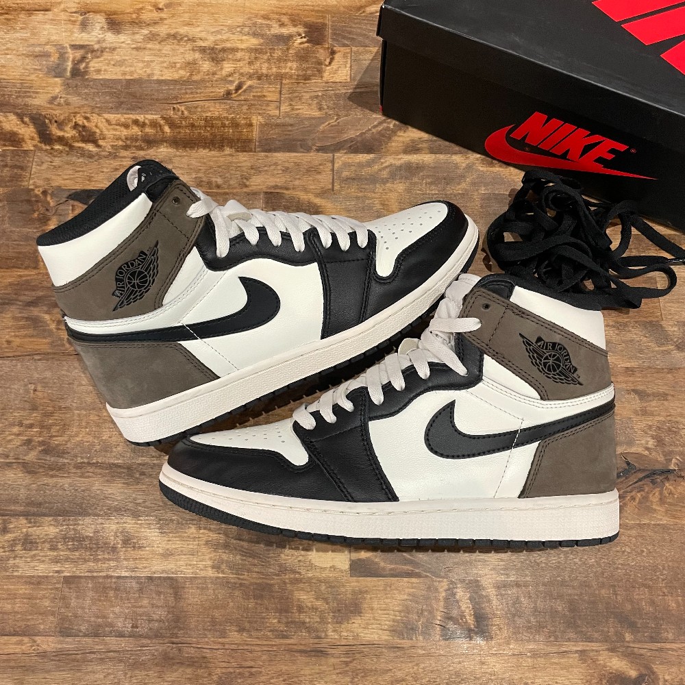 Jordan 1 Retro High Dark Mocha - Size 8.5