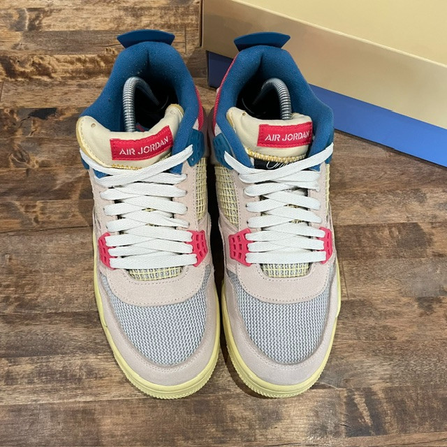 Union x Jordan 4 Retro Guava - Size 8.5