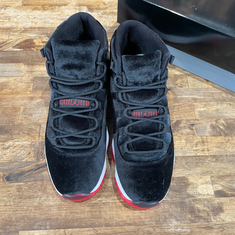Jordan 11 Retro Bred Velvet - Size 11.5W