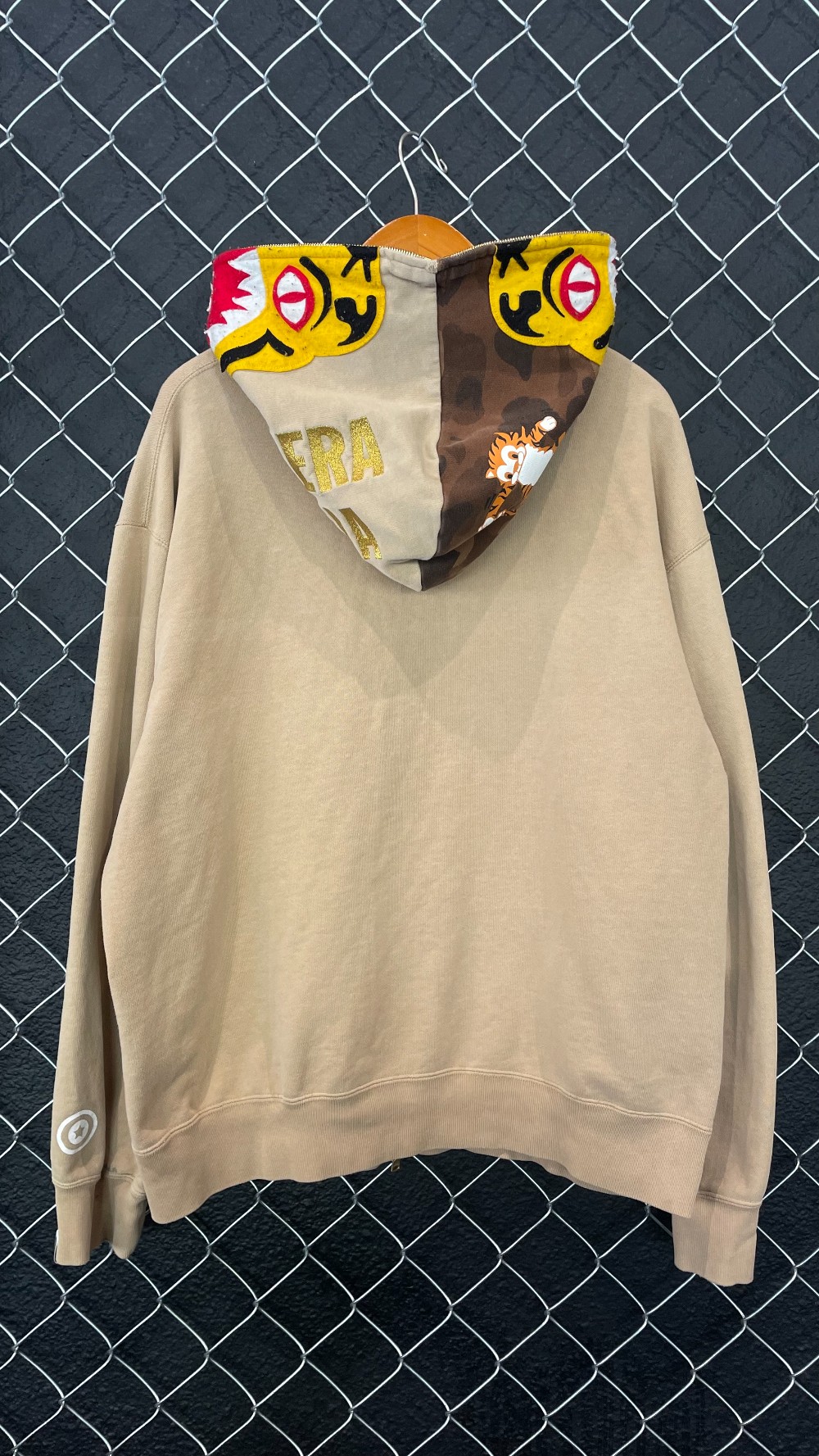 Bape 2006 Tiger Fullzip Hoodie Tan - XL