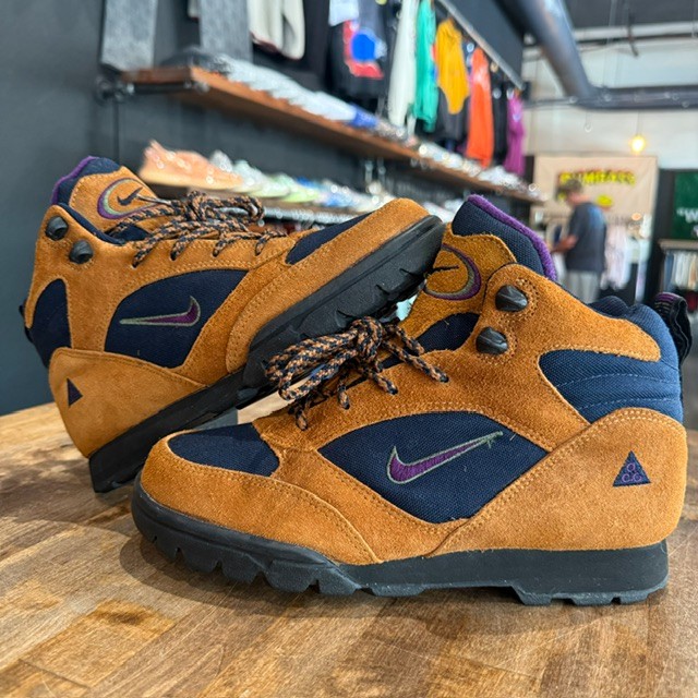 Nike ACG Torre Mid Burnt Sienne Boots (NO BOX) - Size 9.5W