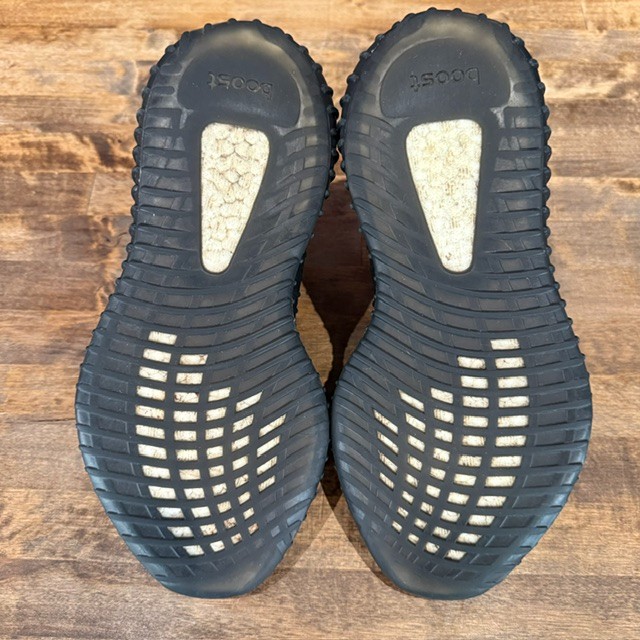 Yeezy 350 V2 Triple Black (NO BOX) - Size 7