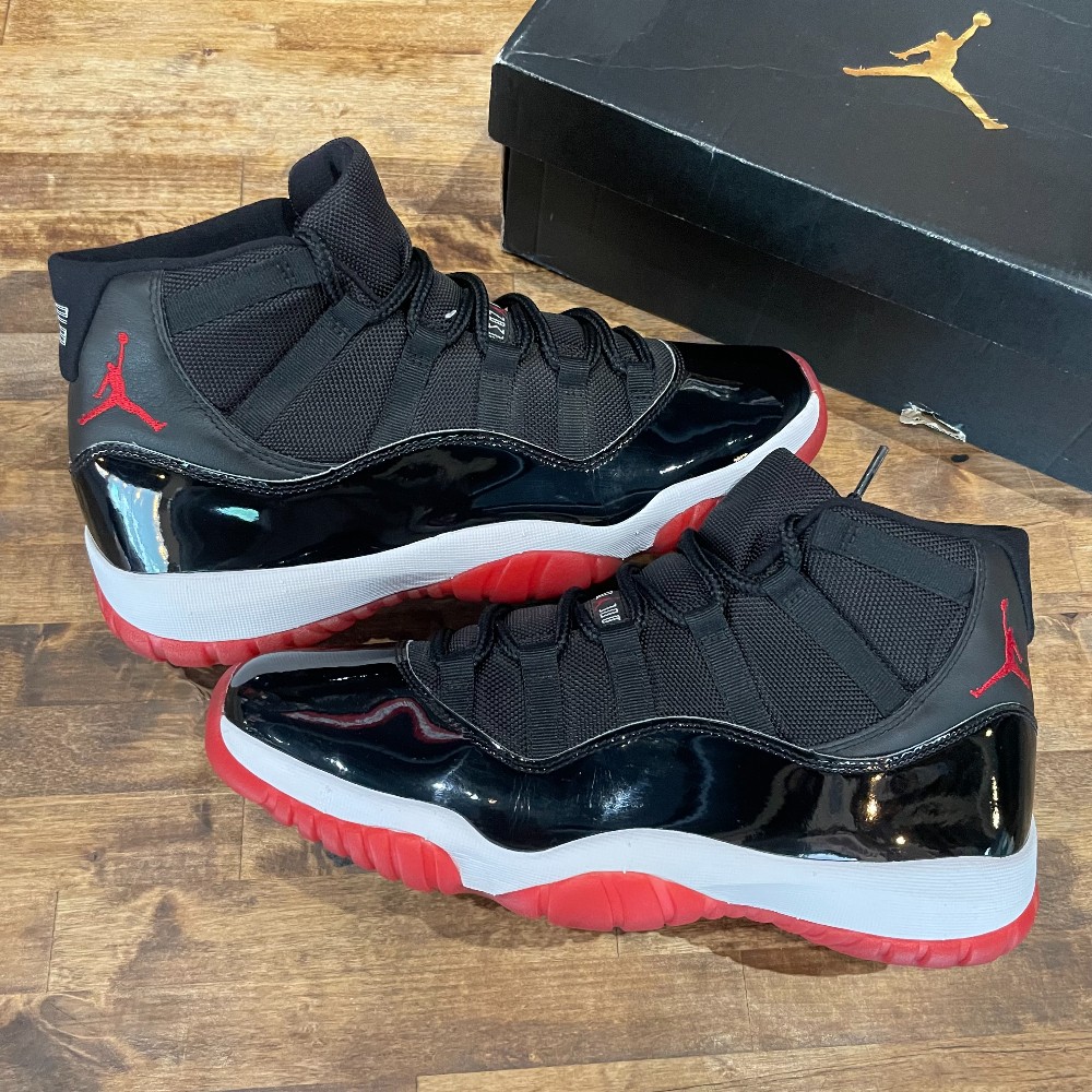 Jordan 11 Retro Playoff Bred (Replacement Box) - Size 11.5