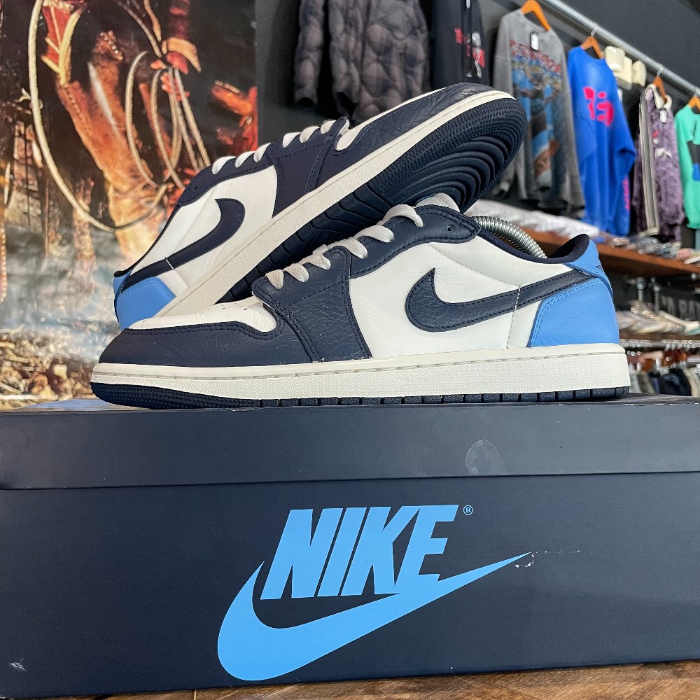 Jordan 1 Retro Low OG Obsidian UNC - Size 10.5