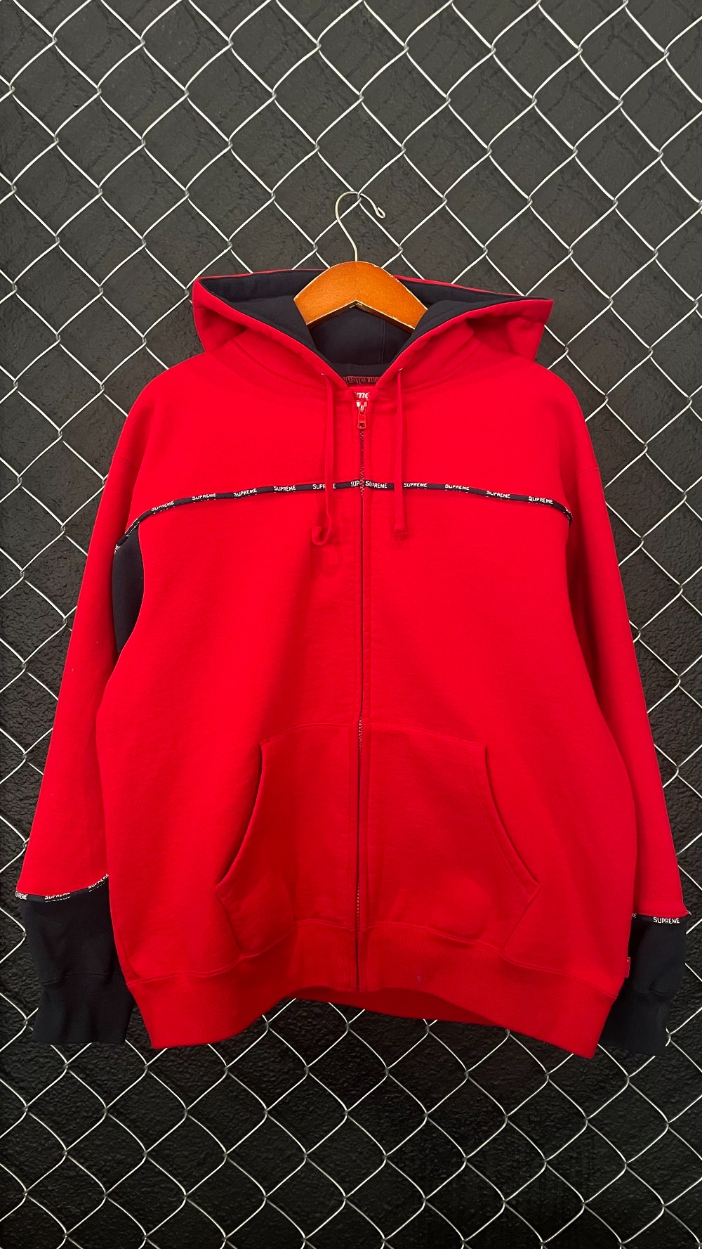 Supreme FW26 Piping Fullzip Hoodie Red - M