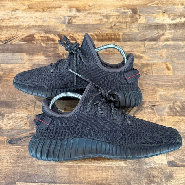 Yeezy 350 V2 Triple Black (NO BOX) - Size 7