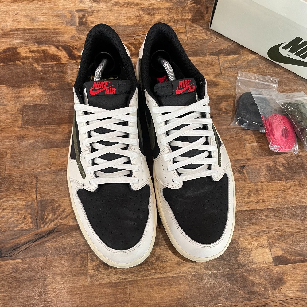 Travis Scott Jordan 1 Low Olive (WMNS) - Size 13W