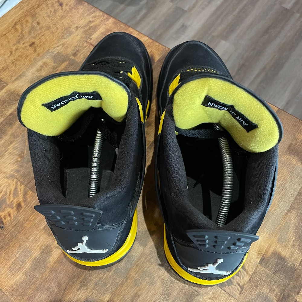 Jordan 4 Thunder (No Box) - Size 12
