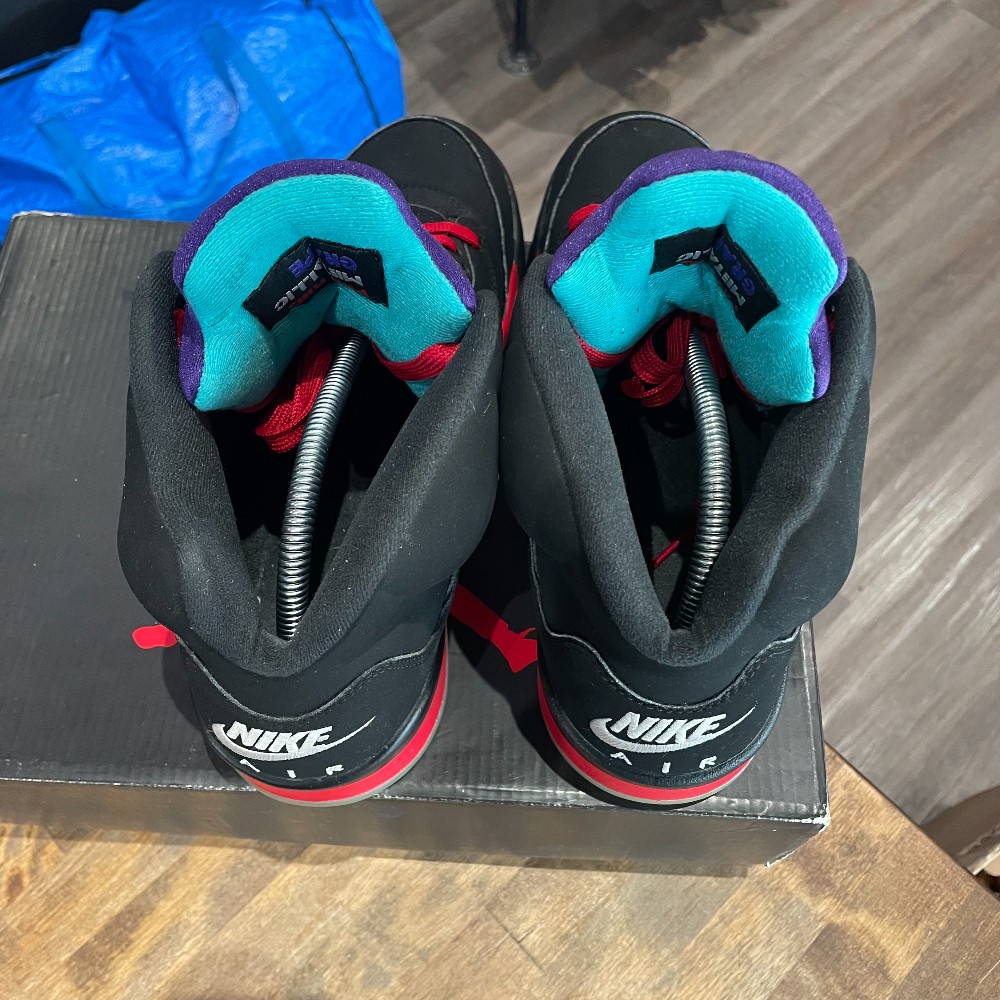 Jordan 5 Retro Top 3 (Missing Lace Locks) - Size 10