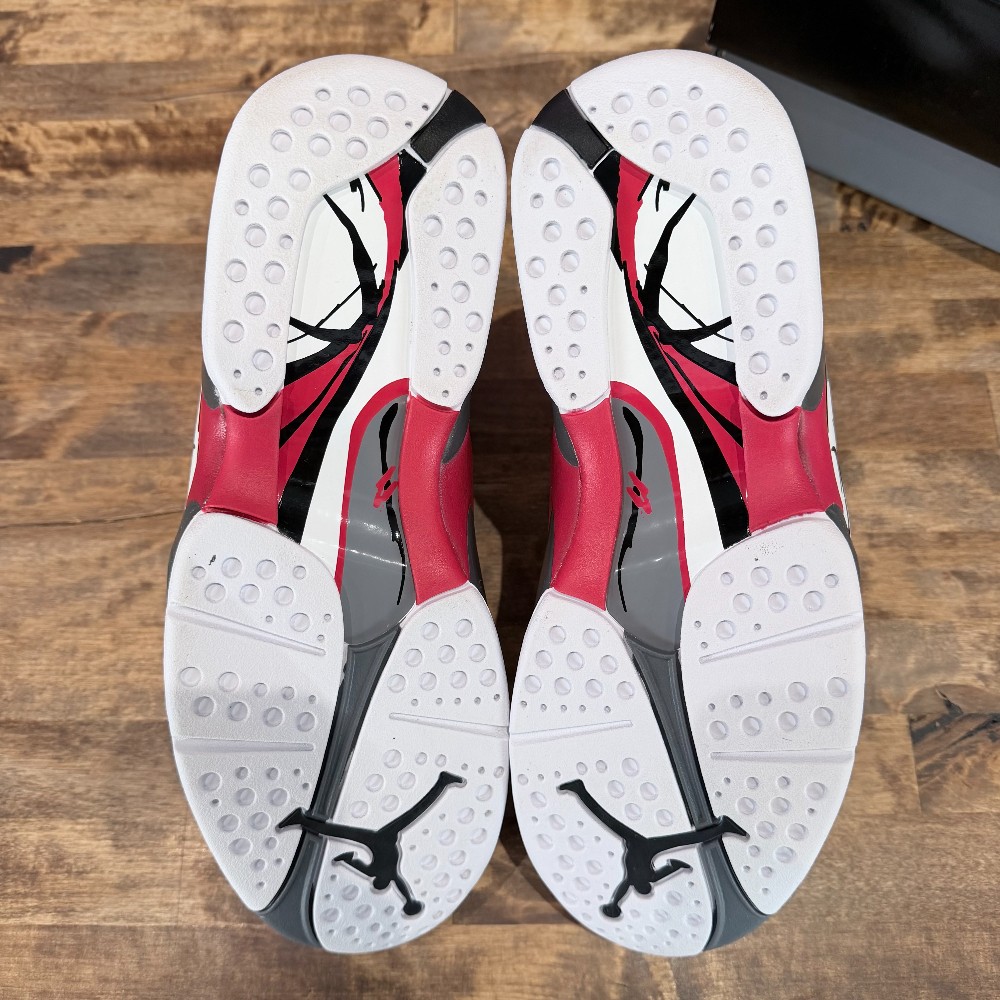 Jordan 8 Retro Bugs Bunny (2025) - Size 8.5