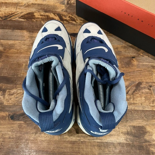 Nike Air Diamond Turf 2 Royals - Size 9