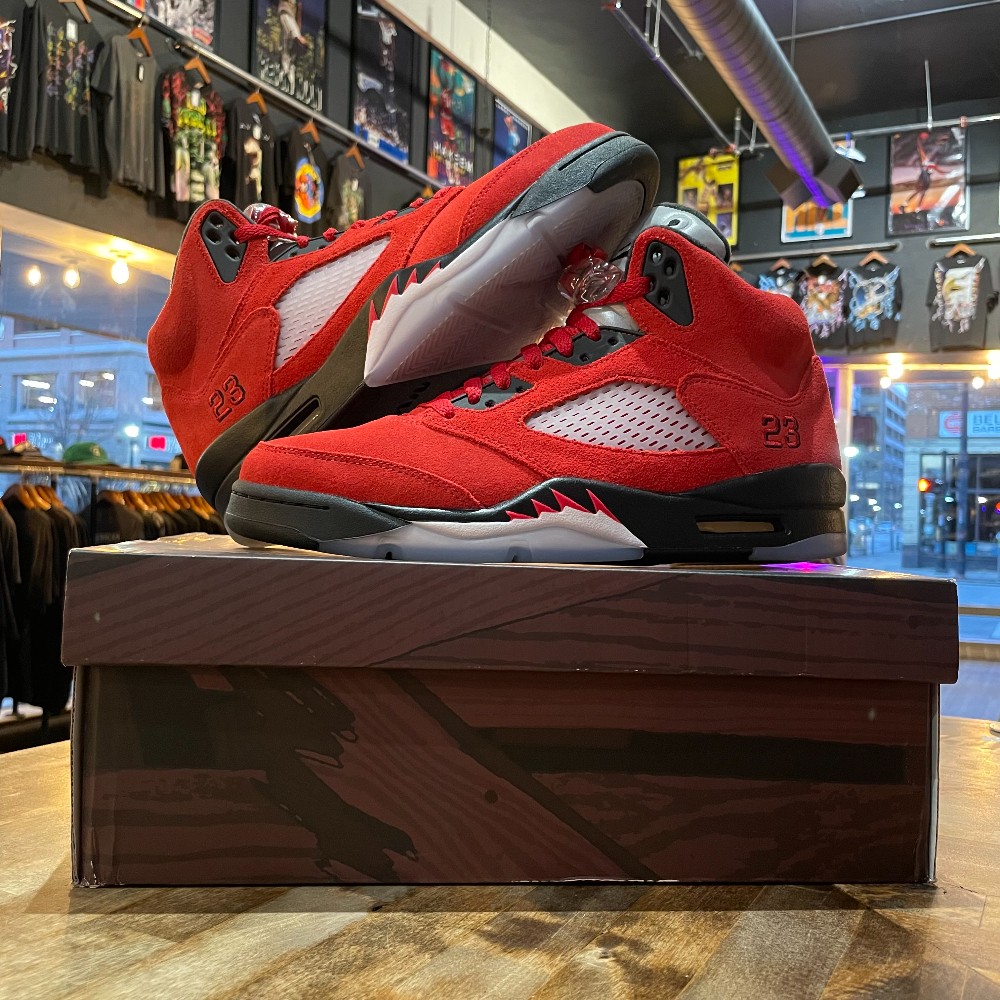 Jordan 5 Raging Bull - Size 9.5