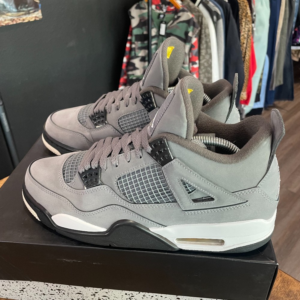 Jordan 4 Retro Cool Grey - Size 10
