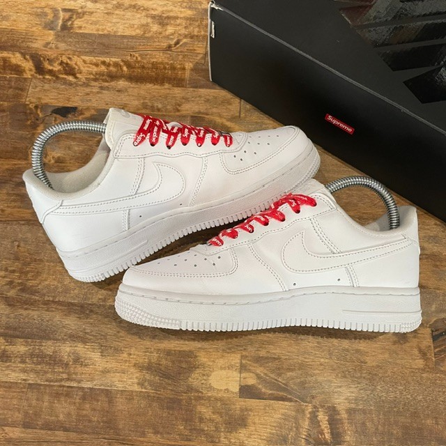 Nike Air Force 1 Low Supreme White - Size 5