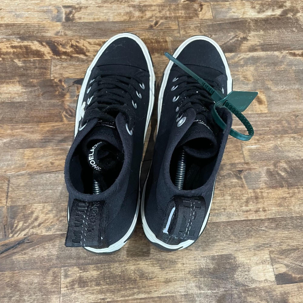 Off-White Vulcanized Black (NO BOX) - Size 43 (10)