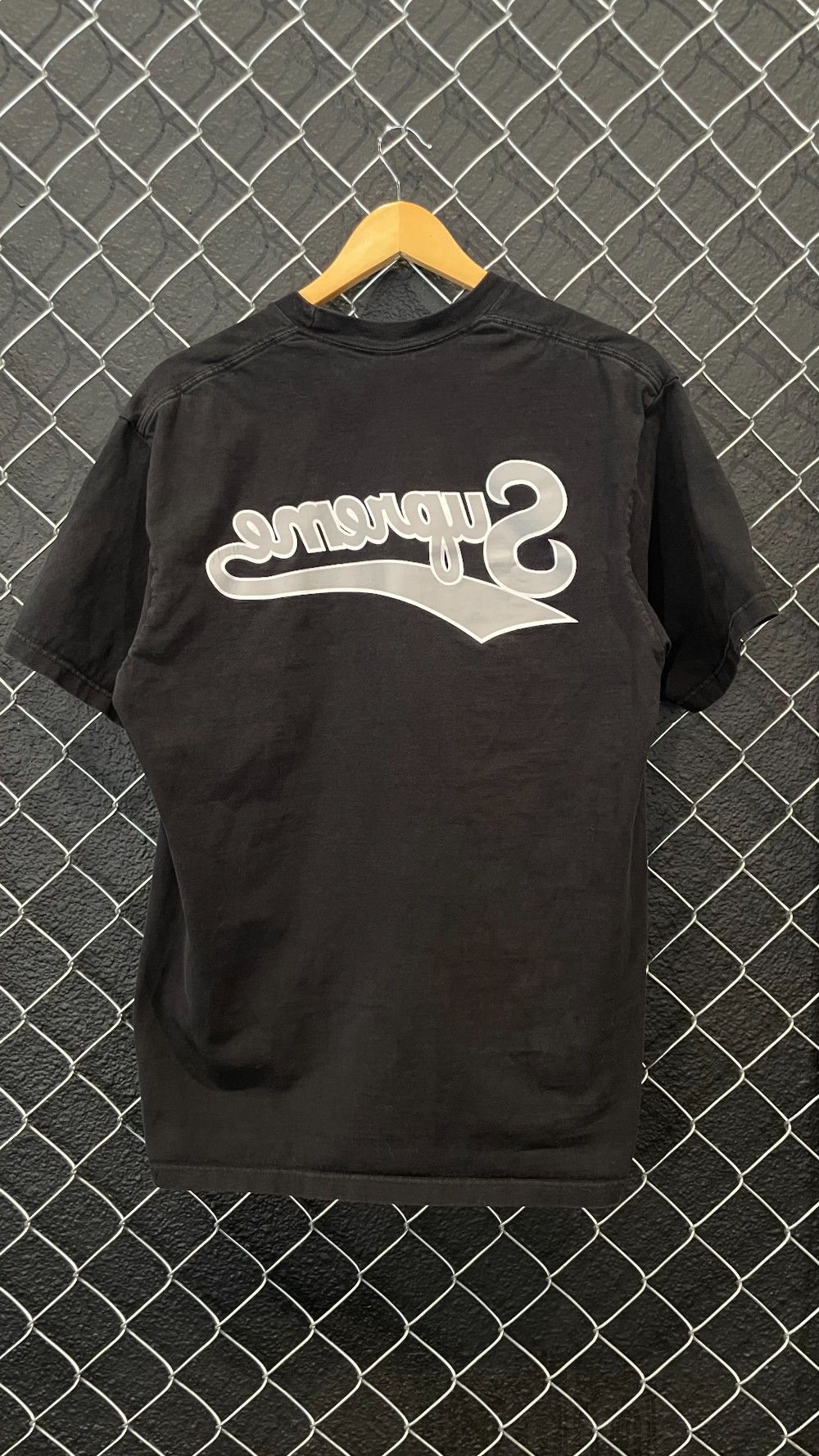 FW24 Supreme Backwards Tee - L