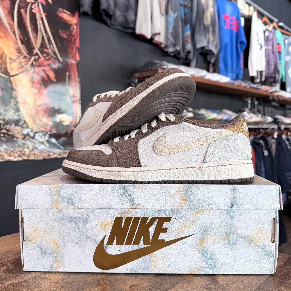 Jordan 1 Low OG Year of the Rabbit - Size 9.5