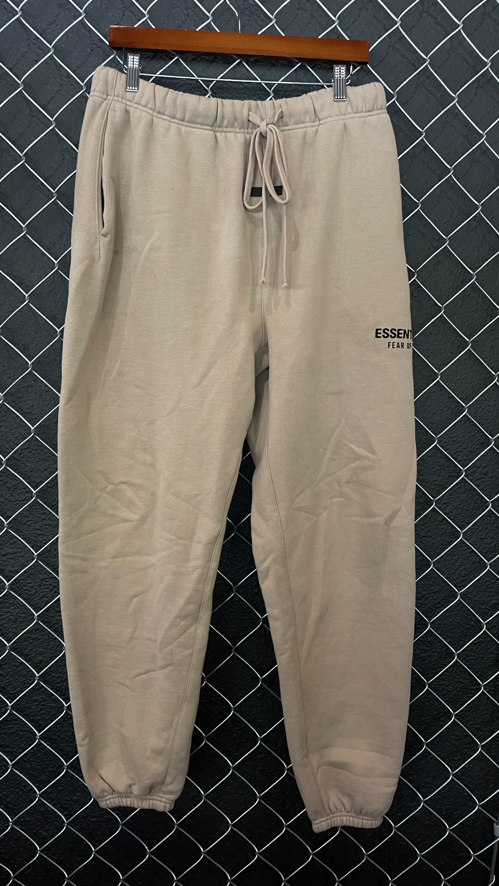 Fear of God ESSENTIALS Sweatpants - M