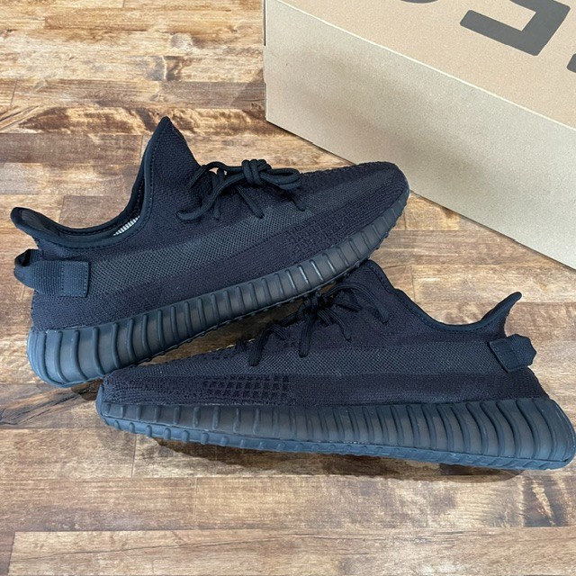 Adidas Yeezy 350 V2 Onyx - Size 12.5